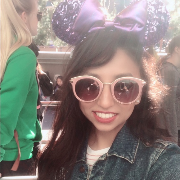 Meet your Posher, Brenda - Picture 1 of 1